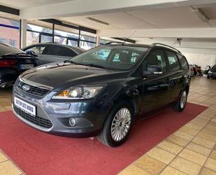 Ford Ford Focus Turnier Titanium*XENON*NAVI*PDC*AHK* Gebrauchtwagen