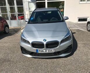 BMW BMW 218 Baureihe 2 Active Tourer 218 d Advantage Gebrauchtwagen