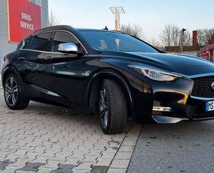 INFINITI Infiniti Q30 2.0t DCT AWD Sport Sport Gebrauchtwagen