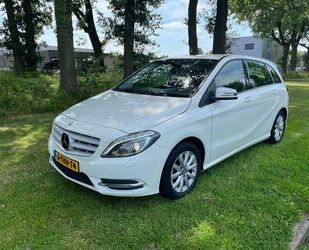 Mercedes-Benz Mercedes-Benz B 180 CDI Edition|Automaat|Led|Navi Gebrauchtwagen