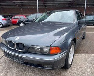 BMW BMW 528i/MEMORY/LEDER/S-DACH/AHK Gebrauchtwagen