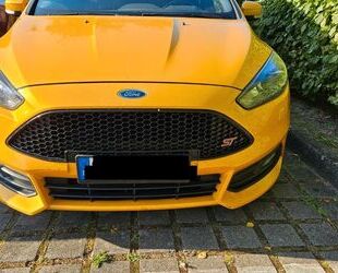 Ford Ford Focus 2,0 EB ST Leder-Exklusiv-Paket Turnier Gebrauchtwagen