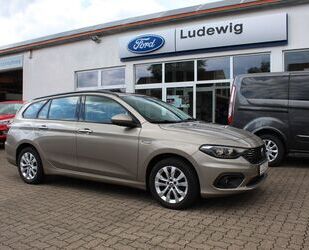 Fiat Fiat Tipo Lounge SHZ DAB Tempomat Klimaautomatik Gebrauchtwagen