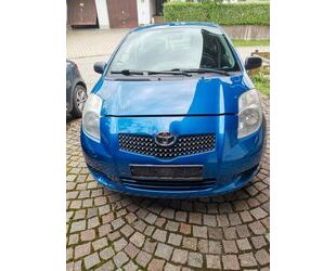 Toyota Toyota Yaris 1,3-l-VVT-i Sol Sol Gebrauchtwagen