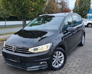 VW Volkswagen Touran Highline7SITZER!PANORAM+AHK+LED+ Gebrauchtwagen