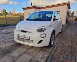 Fiat Fiat 500e Action Sitzheizung CarPlay 23,8kWh Gebrauchtwagen