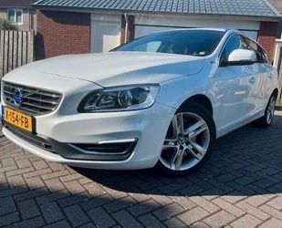 Volvo Volvo V60 2.4 D6 Summum TWIN ENGINE AWD Plug-in-Hy Gebrauchtwagen