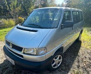 VW Volkswagen T4 Caravelle 2,5-l-Diesel TDI 65kW Stan Gebrauchtwagen