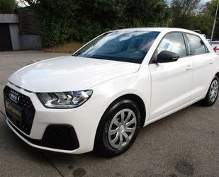 Audi Audi A1 Sportback 30 TFSI basis Gebrauchtwagen