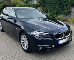 BMW BMW 530d xDrive Touring A Luxury Line Luxury Line Gebrauchtwagen