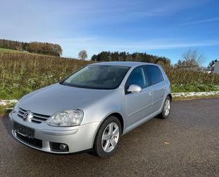 VW Volkswagen Golf 5 United 1.6, rostfrei & sehr gepf Gebrauchtwagen