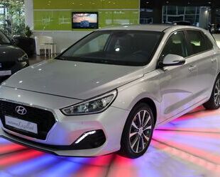 Hyundai Hyundai i30 Trend*KLIMAAUT*NAVI*KAMERA*ALU*TEMPOMA Gebrauchtwagen