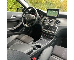 Mercedes-Benz Mercedes-Benz GLA 220d 4Matic Urban-Navi-SZH-PDC-R Gebrauchtwagen