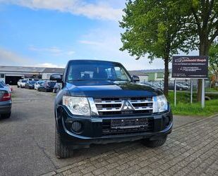 Mitsubishi Mitsubishi Pajero 3.2 DI-D Invite 7-Sitze Gebrauchtwagen