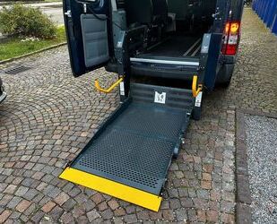 Ford Ford Transit 2.2 HOCH/BEHINDERTENTRANSPORT/EL.RAMP Gebrauchtwagen