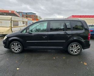 VW Volkswagen Touran 2.0 TDI DSG DPF Highline 2 Hand Gebrauchtwagen