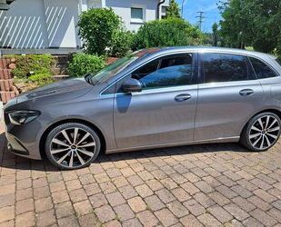 Mercedes-Benz Mercedes-Benz B 220 d, Progressive, Pano,Distronic Gebrauchtwagen