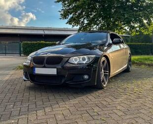 BMW BMW E93 320i Cabrio M-Paket Gebrauchtwagen