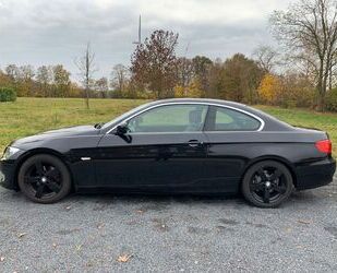 BMW BMW 320i Coupé E92 3er Coupé Facelift LCI Xenon/Le Gebrauchtwagen