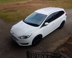 Ford Ford Focus 1,5 TDCi 88kW PowerSh. Titanium Turnie. Gebrauchtwagen