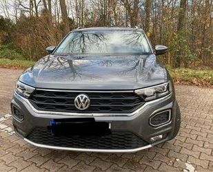 VW Volkswagen VW T-Roc 1.5 Style 150PS LED/NAVI/TÜV/I Gebrauchtwagen