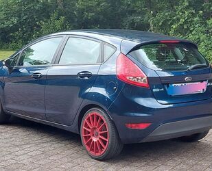 Ford Ford Fiesta 1,6 TDCi ECOnetic mit Sportfahrwerk Gebrauchtwagen