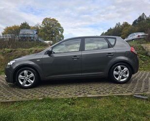 Kia Kia ANDERE Ceed Edition 7 Navi Kamera sauber Gebrauchtwagen