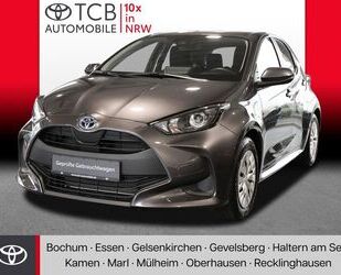 Toyota Toyota Yaris 1.5 HYBRID BUSINESS EDITION NAVI*SHZ* Gebrauchtwagen