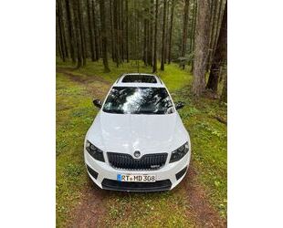 Skoda Skoda Octavia 2.0 TDI Green tec DSG RS Combi RS Gebrauchtwagen