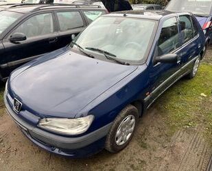 Peugeot Peugeot 306/Wenig KM/Tüv Neu/Guter Zustand Gebrauchtwagen