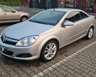 Opel Opel Astra 1.6 TWINPORT Cosmo Cosmo Gebrauchtwagen