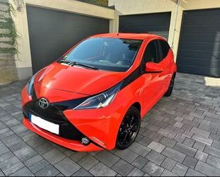 Toyota Toyota Aygo (X) 1,0-l-VVT-i x-play touch x-play to Gebrauchtwagen