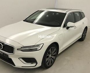 Volvo Volvo V60 T6 AWD Recharge Inscr. Expr. AHK Pano Na Gebrauchtwagen