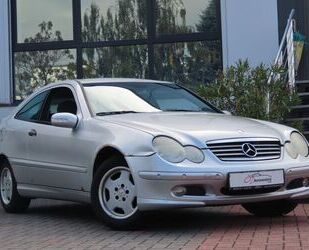 Mercedes-Benz Mercedes-Benz C 180 Automatik Parkhilfe TÜV CL203 Gebrauchtwagen