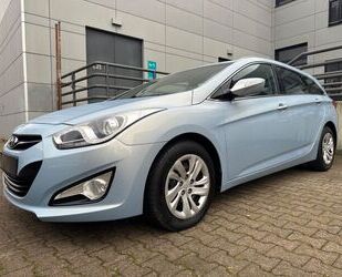 Hyundai Hyundai i40 CW 1.6 GDI FIFA EDITION KLIMAAUT/PDC/T Gebrauchtwagen