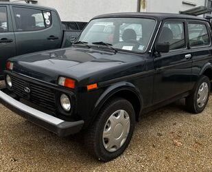 Lada Lada Niva 1.7i 4x4 PUR Euro 5 TÜV 06/2025 Gebrauchtwagen