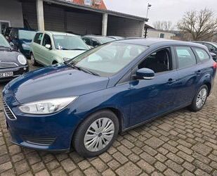 Ford Ford Focus Turnier 1.0 Klima Tüv Eu6 2xFuZv 74kw Gebrauchtwagen