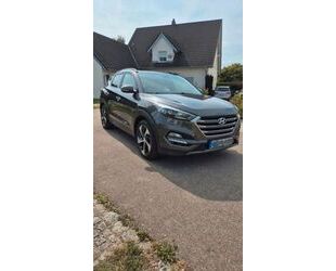 Hyundai Hyundai Tucson 2.0 CRDi 135kW Premium 4WD Automati Gebrauchtwagen