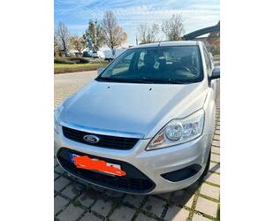 Ford Ford Focus 1,6 Ambiente Ambiente Gebrauchtwagen