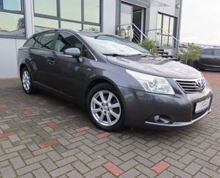 Toyota Toyota Avensis Combi Executive 2.2 D-4D Automatik Gebrauchtwagen