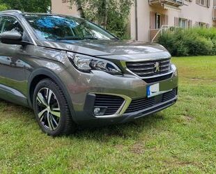 Peugeot Peugeot 5008 PureTech 130 Active Scheckheftsgepfle Gebrauchtwagen