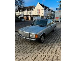 Mercedes-Benz Mercedes-Benz 230 E Gebrauchtwagen