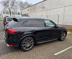 Porsche Porsche Cayenne Turbo Motor neu Approved Garantie Gebrauchtwagen