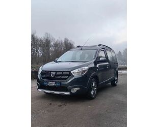 Dacia Dacia Dokker Stepway Plus/1.HAND/AHK/PDC/ISOFIX Gebrauchtwagen