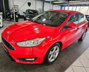 Ford Ford Focus Lim. Trend*KLIMA*PDC*SITZHZG*ALU*2.HAND Gebrauchtwagen