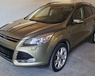 Ford Ford Kuga Titanium 2.0 TDCi 4x4 Navi Pannorama AHK Gebrauchtwagen