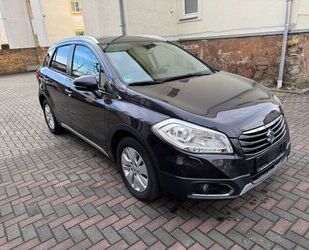 Suzuki Suzuki SX4 S-Cross/4x4/Panorama/Kamera/Leder/Xenon Gebrauchtwagen