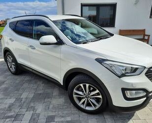 Hyundai Hyundai Santa Fe 2.2 CRDi Premium 4WD Automatik AH Gebrauchtwagen