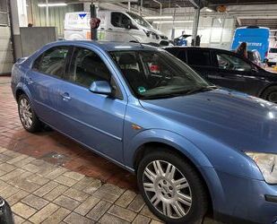 Ford Ford Mondeo 1.8 81 kW Futura Futura Gebrauchtwagen