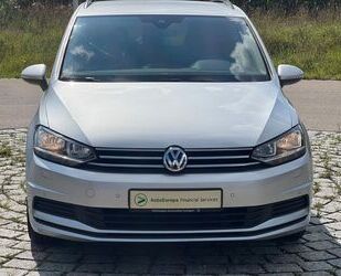 VW Volkswagen Touran Com.2,0TDI DSG AHK Kam ACC Gebrauchtwagen